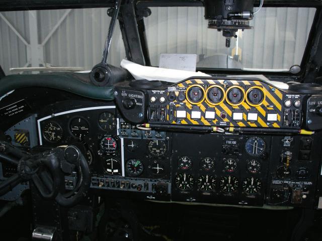 shackleton-cockpit1.jpg