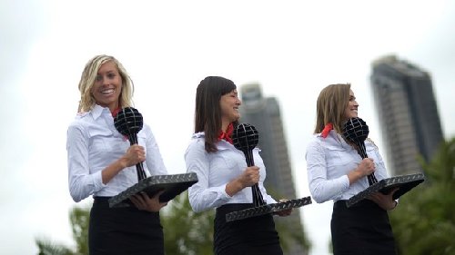 Girls_at_the_Red_Bull_Air_Race__1.jpg