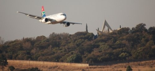 Low fly pass - C.JPG