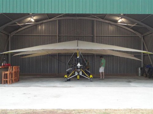 Early comers get 5 star hangar.JPG