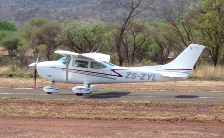 Cessna 182.JPG