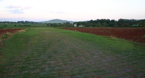 runway 2012 034 sized.jpg