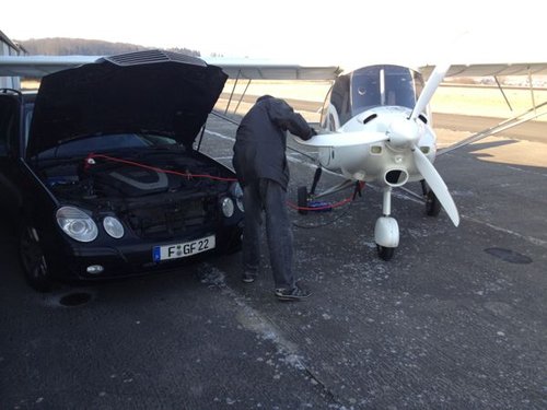 Flying on the rocks_start.jpg