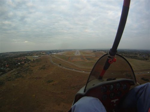 FAWK short finals 01.JPG