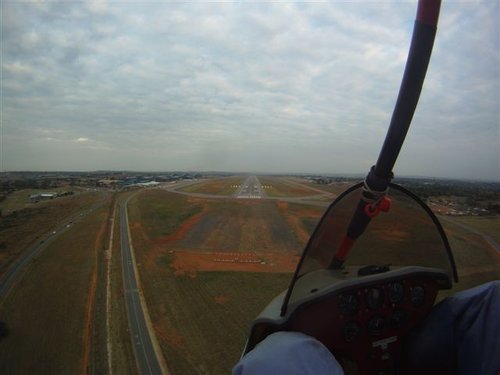 Landing gear Down.JPG