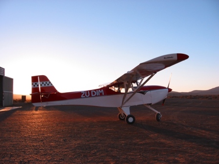 DIM NOSEWHEEL2.JPG