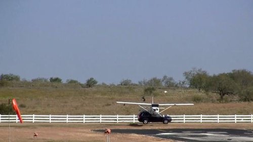 1104_plane_v_car01.jpeg