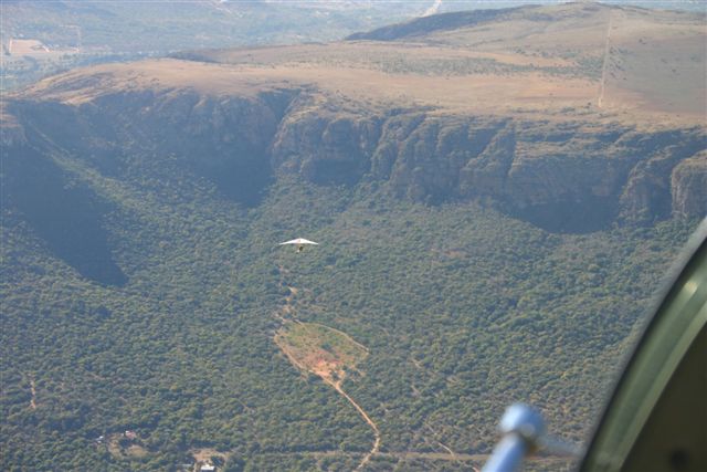 Moedville Fly-inn Bennie Rustenburg Kloof.JPG