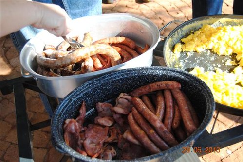 Breakfast29June13 (140) (Small).JPG