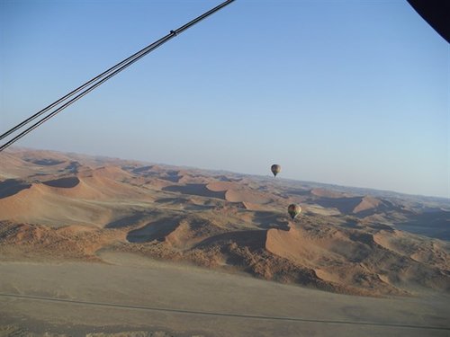 Balonne naby Sossusvlei.jpg