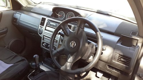 nissan4.JPG