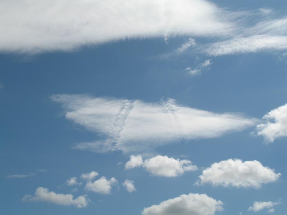 cloud2_401.jpg
