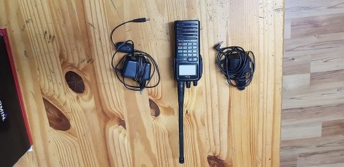 Icom A-6.jpg