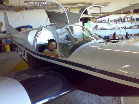 14042007079.jpg