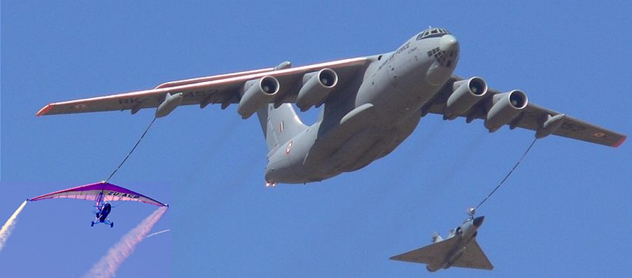 Slabfish%20refuelling%20in%20flight.jpg